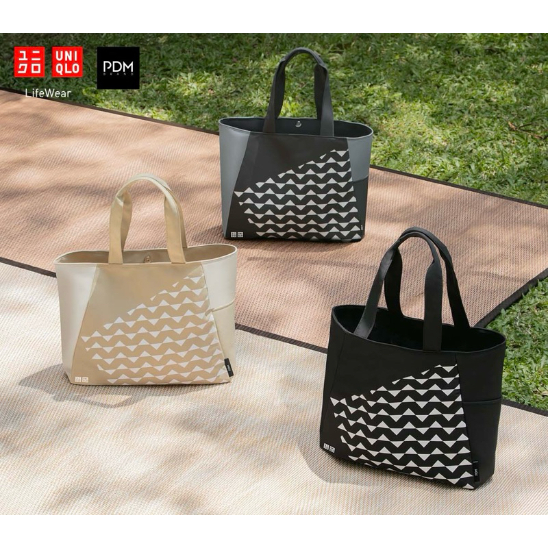 กระเป๋าสะพายข้าง Uniqlo ของแท้ (พร้อมส่ง) ออกแบบโดย PDM Brand มี 2 สี