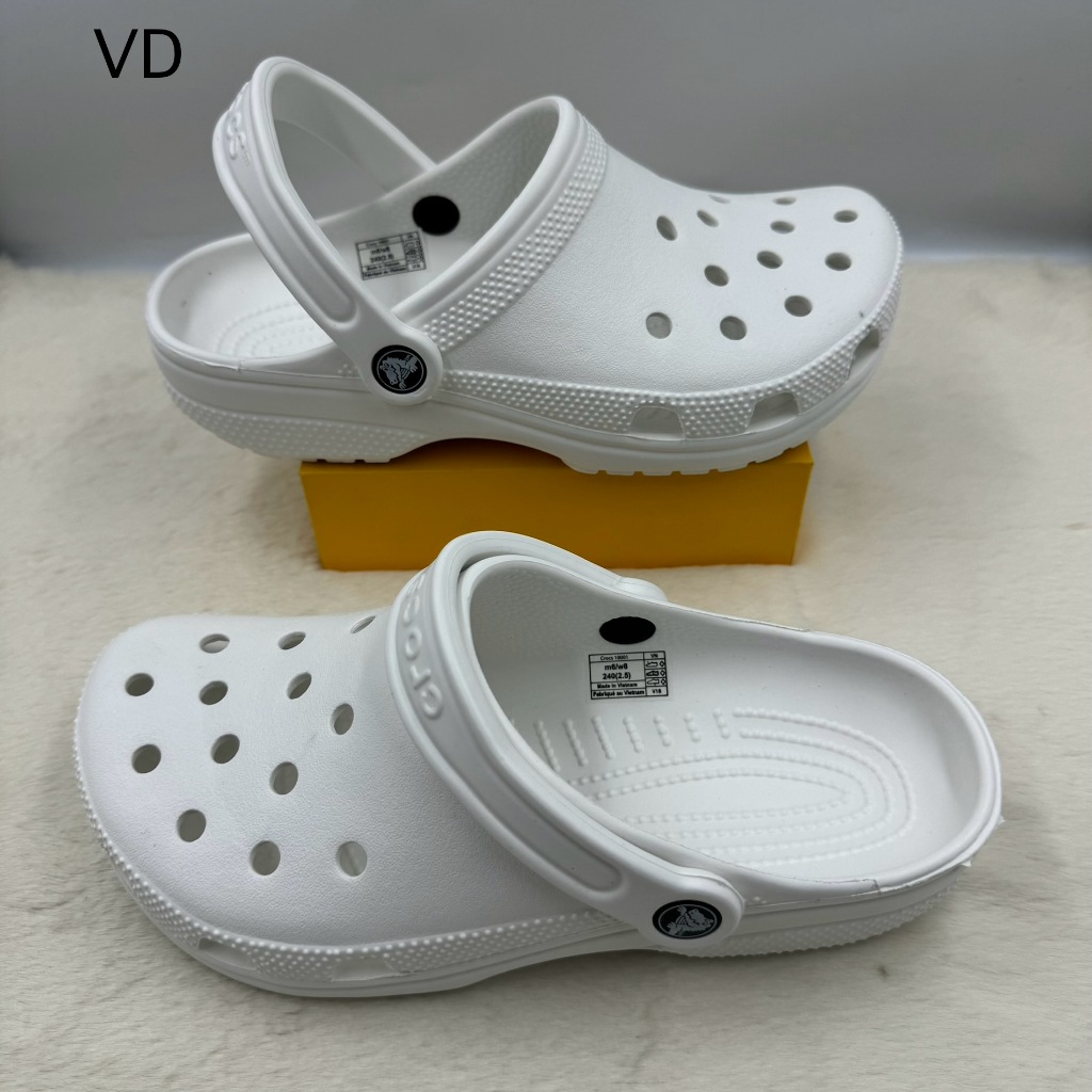 รองเท้า crocs เบานิ่มใส่สบายไม่เจ็บเท้า สินค้ามาใหม่มีทุกไซด์นะครับ รองเท้าเพื่อสุขภาพ