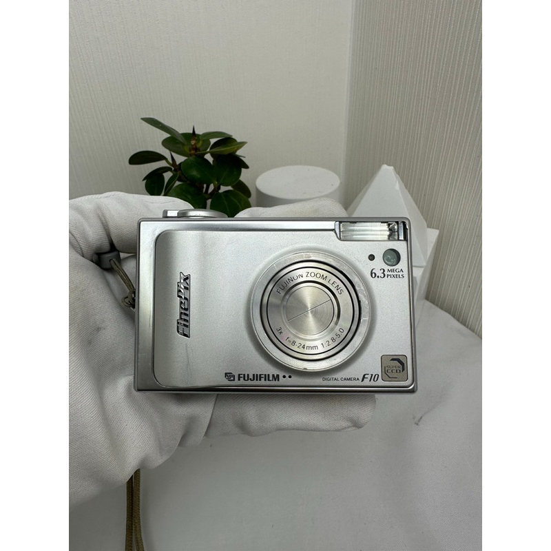 美品FUJIFILM FINEPIX F10 動作品　xd ピクチャーカード付き 良品【動作確認済】FUJIFILM FinePix F10 xDピクチャーカード 【公式通販】