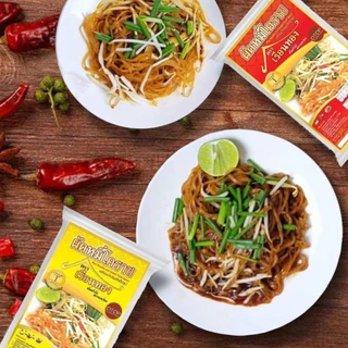 [หมี่โคราช][ตราเรือนทอง]ต้นตำรับความอร่อย(พร้อมน้ำปรุงรสสำเร็จรูป)ขนาด200กรัม