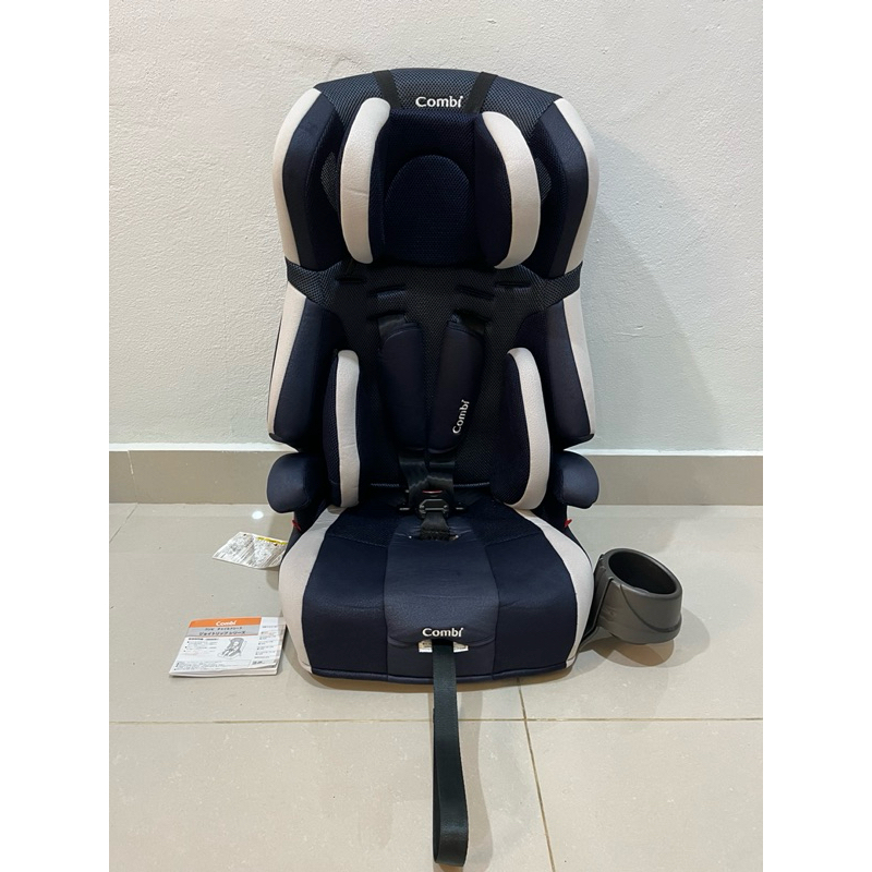 Combi joytrip คาร์ซีทเด็กโต 1-12 ขวบ มือสอง สภาพสวยๆ Booster carseat