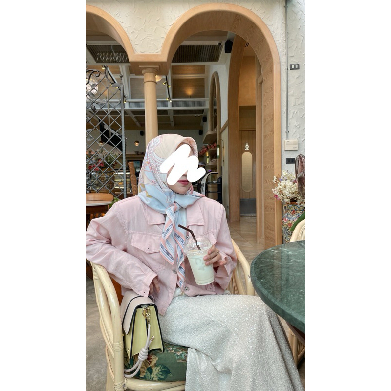 Sarah Crop Blazer (ชมพู) พร้อมส่ง