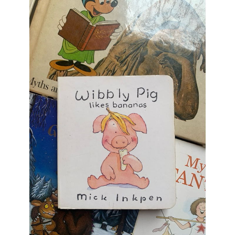 หนังสือภาษาอังกฤษ หนังสือมือสอง บอร์ดบุ๊ค Wibbly Pig.