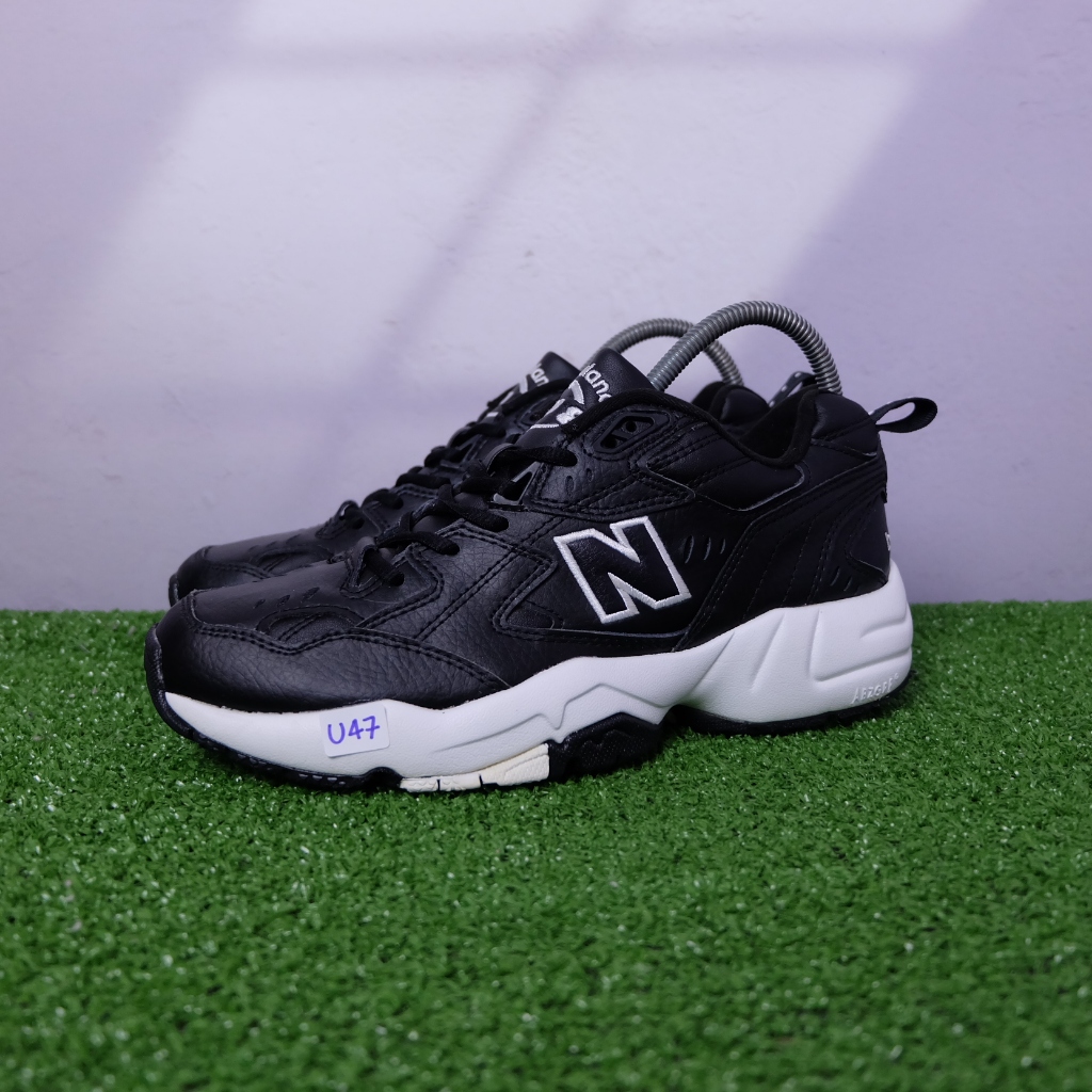 (39.5/24.5 cm) New Balance 608 Black สภาพสวยๆใหม่มากก นิวบาลานซ์มือ2ของแท้💯 รองเท้าผ้าใบผู้หญิง