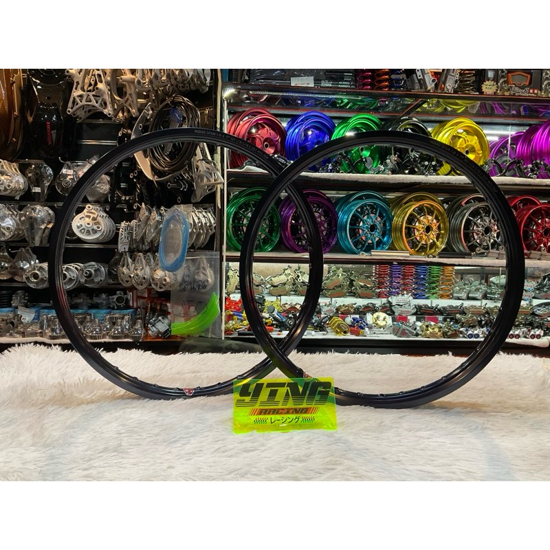 วงล้อ AKRON ทรงA ขนาดล้อหน้า1.1-17 ล้อหลัง1.3-17(คู่)