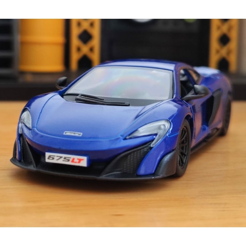 โมเดลรถเหล็ก  McLaren 675LT scale 1:36 ไม่มีกล่อง รถสปอร์ต