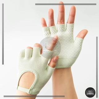 [จัดส่งที่รวดเร็ว] ถุงมือพิลาทิส Pilates Gloves ถุงมือกันลื่น ถุงมือโยคะ