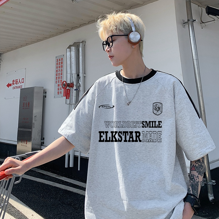 aililai1688 เสื้อยืดคอกลมผู้ชายแขนสั้นอักษรดีไซน์มาทันสมัยผู้หญิงใส่ได้ มี 3 สีแดง / เทา / ขาว / ดำ