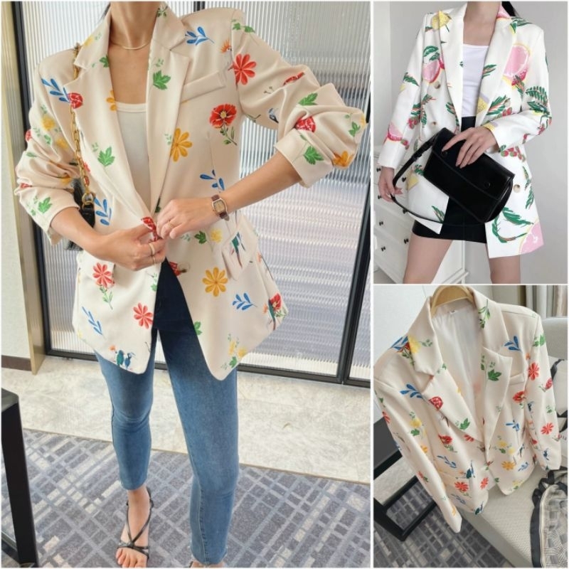 พร้อมส่ง เสื้อสูทสีครีมพิมพ์ลาย 🐌🌼 T146
