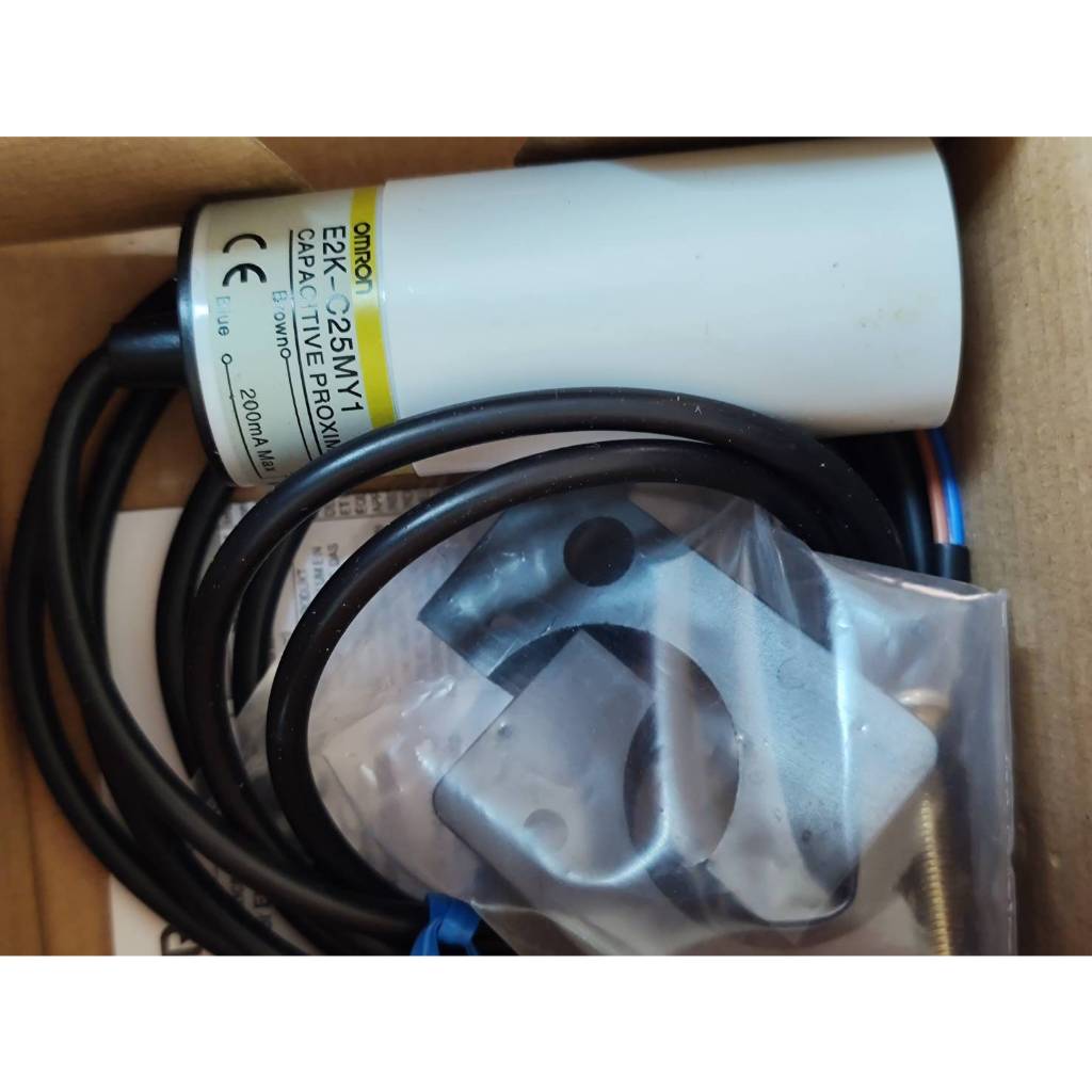 พร็อกซิมิตี้สวิตซ์ E2K-C25MY1