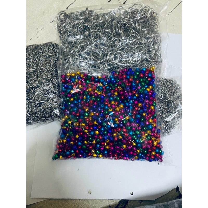พวงกุญแจ มีโซ่ 500 ชิ้น + ห่วงสามเหลี่ยม/ห่วงกลม 500ชิ้น + กระดิ่ง 500 ชิ้น ได้ทั้งหมดอย่างละ500ชิ้น