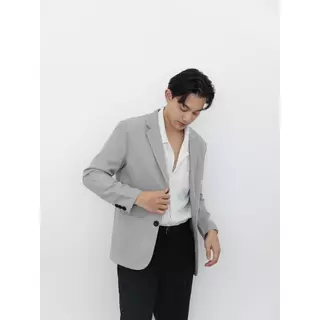 StylePop Brand เสื้อสูทผู้ชาย Blazer เสื้อคลุม ทรงเกาหลี เสริมไหล่ เสื้อสูททำงาน เสื้อสูทเที่ยว สูทแต่งงาน รุ่น [STP03]