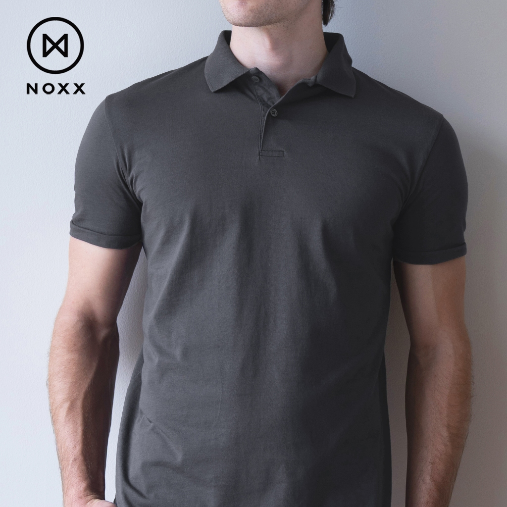 Noxx Polo T-shirt: เสื้อยืดโปโล ผ้าพรีเมี่ยม พีม่า คอตต้อน สีเทา Charcoal Grey (Premium Pima Cotton) - เสื้อโปโล