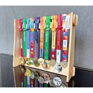 ที่แขวนเหรียญรางวัล(ไม้จริง) ถอดประกอบได้ ที่แขวนเหรียญกีฬา