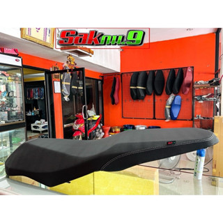 เบาะxmaxปี2023-2024 2ตอนด้ายสีเทา ช้ฟองน้ำเกรดดี ไม่ยุบตัวง่…