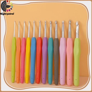 เข็มโครเชต์  ขนาด 2.0MM - 10.0MM มม ด้ามยาง(คละสี)
