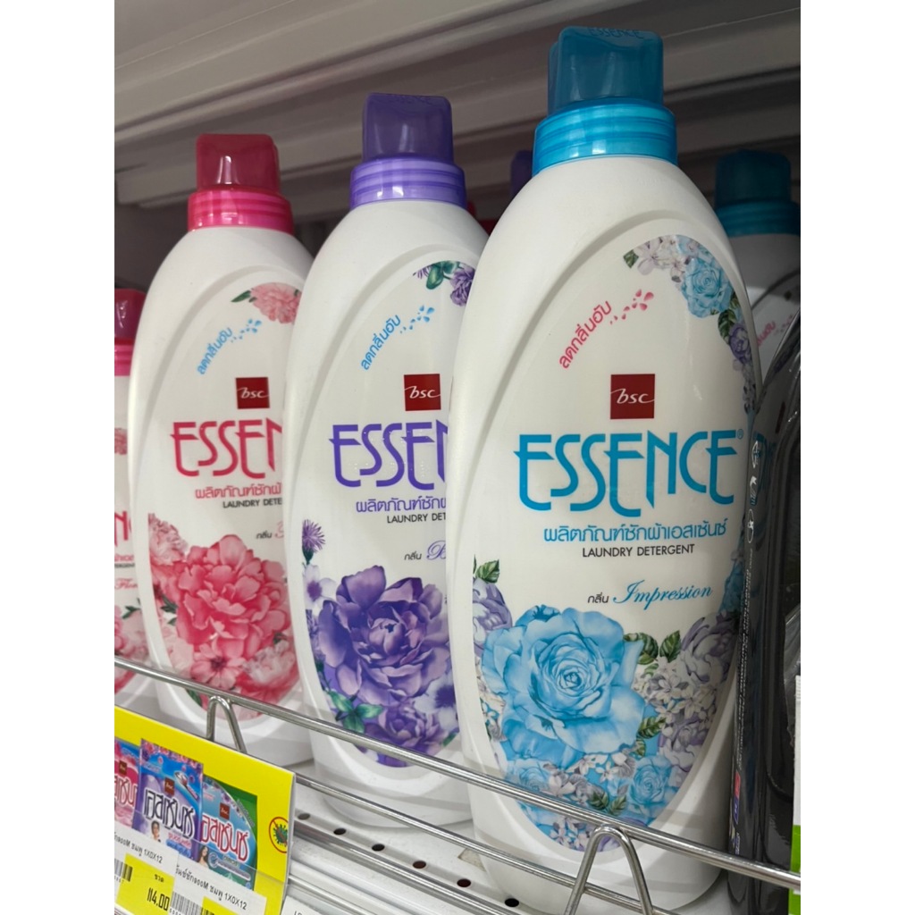 ESSENCE เอสเซ้นซ์ น้ำยาซักผ้า กลิ่น 4 กลิ่น ให้เลือก ขนาด 900 มล.