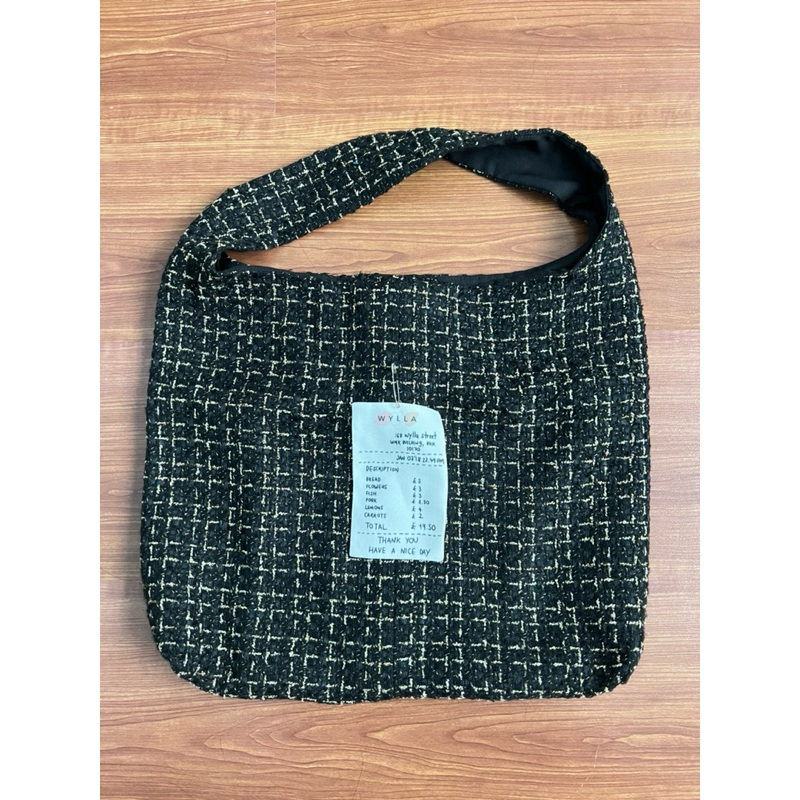 กระเป๋าผ้าแคนวาส WYLLA กระเป๋าผ้าสีดำ