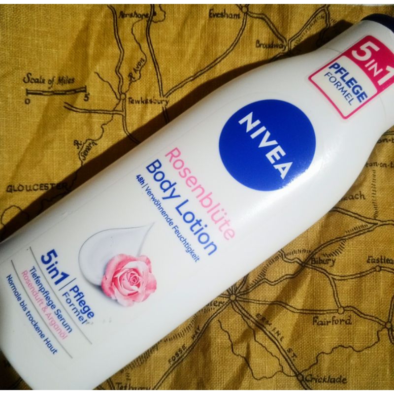 NIVEA ROSE BODY LOTION โลชั่นบำรุงผิว นีเวีย กลิ่นกุหลาบ ครีมทาผิว MOISTURIZER