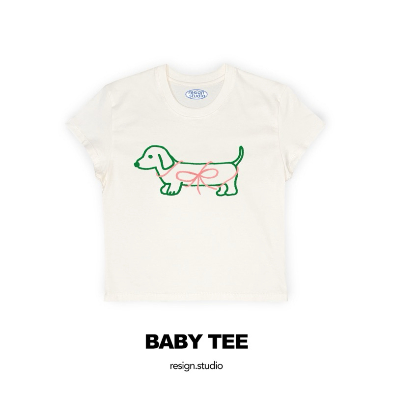 resign studio เสื้อยืด baby tee - dachshund v2