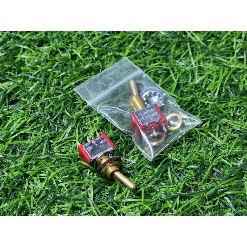 สวิตช์​ทอง (ตัวเล็ก 6มิล) อย่างดี สีทอง​ ON-OFF โลหะ​ ใช้งานได้ทน​ สวิตช์​ สวิทช์ไฟ​ สวิตช์ไฟ​ 1ชุด( สีทอง6mm.)