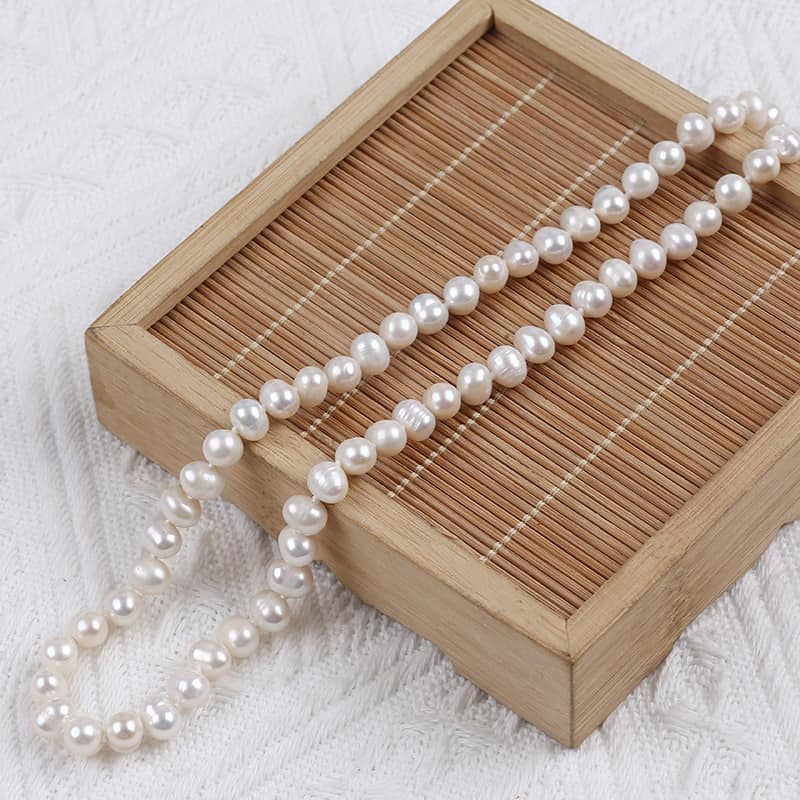 สร้อยคอไข่มุกแท้ ขนากมุก5-6mm ทรงเม็ดกึ่งกลม ยาว15-16นิ้ว เงางาม AA ฟรีกล่องค่ะ - รูปที่ 4