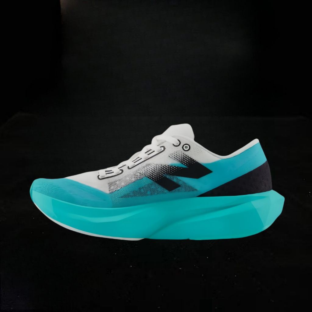 ของแท้ 100 % New Balance FuelCell Rebel V4 กรีนไวท์