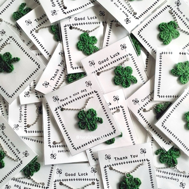 พวงกุญแจใบโคลเวอร์🍀ของขวัญวันปัจจฉิม☘️ของชำร่วยงานต่างๆ