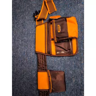 INGCO กระเป๋าเครื่่องมือ แบบคาดเอว รุ่น HTBP020328 ( Tools Pouch with Belt )