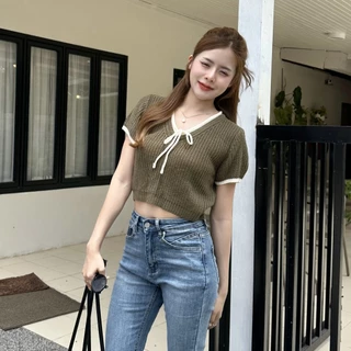 🌈SpinnyHouse🌈เสื้อครอปผ้าไหมพรม ทรงคอวี แต่งเชือกผูก 💘 ผ้ายืดนิ่มใส่สบายไม่คัน สาวอวบใส่ได้ พร้อมส่งทุกสี รุ่น กีต้าร์