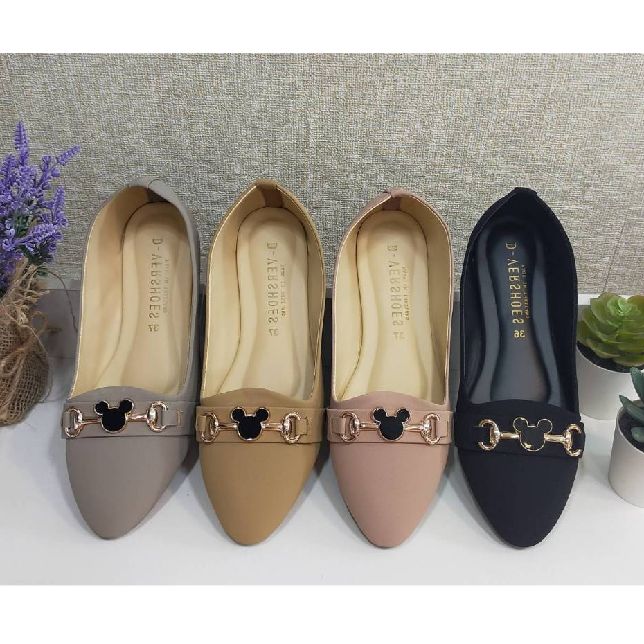 SS888 : คัทชูหน้าการ์ตูน ใส่สบายลายน่ารัก 💕