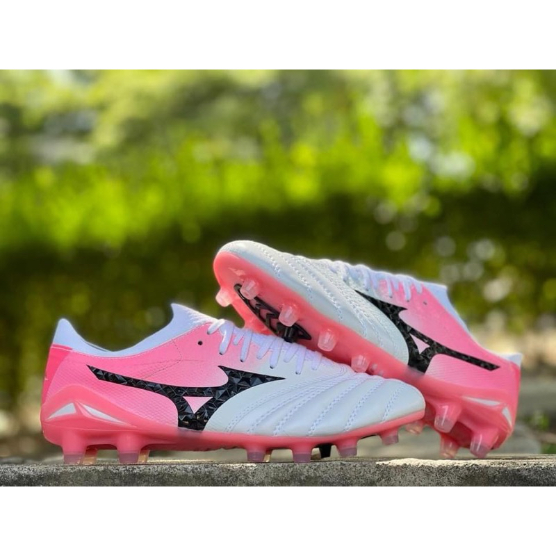 New รองเท้าสตั๊ดหนังแท้เบต้า 3 Mizuno made in Japan สินค้าใช้เวลาจัดส่ง 2-3 วัน ใส่ไม่พอดียินดีเปลี่ยนไซส์ให้ครับ