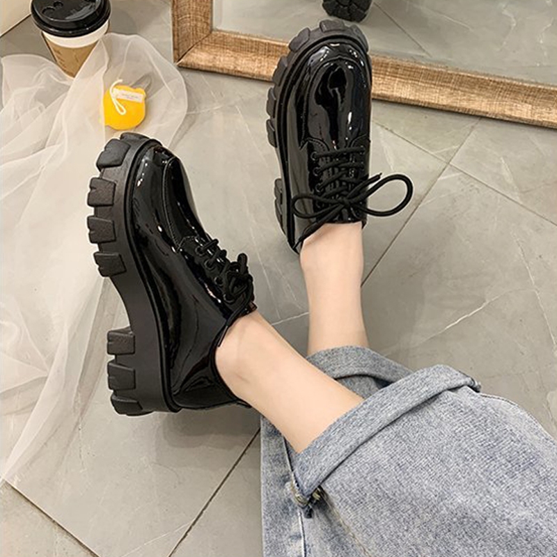 💥Hot Sale! รองเท้าหนังส้นหนา สไตล์เกาหลี สําหรับผู้หญิง สีดำ 5 ซม. - รูปที่ 4