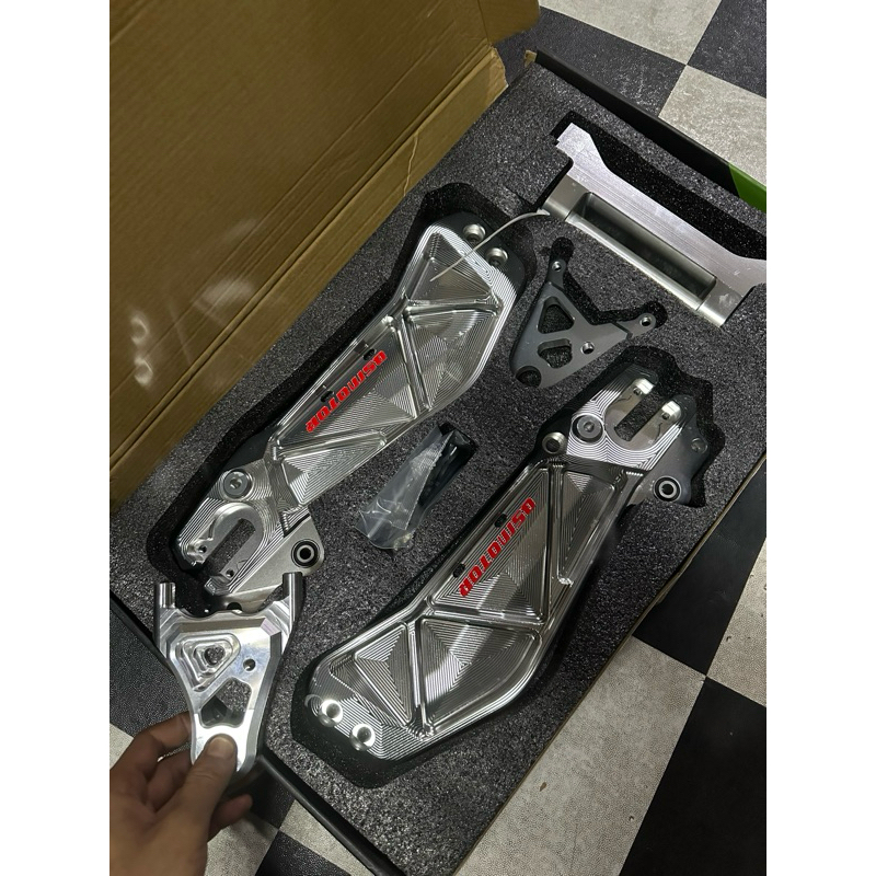 สวิงอาร์มรถไฟฟ้า QS sks z2 e2 อามรถไฟฟ้า qs ใส่ได้เกือบทุกรุ่น  อามีqs งานอลูมิเนียมเกรด AAA เงา