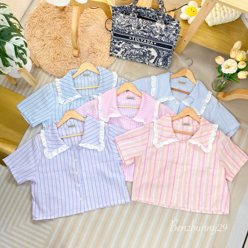 เสื้อผู้หญิงคอปกระบายกระดุมดอกไม้ รุ่น น้องเนย งานป้าย Benzbunny29 #2084