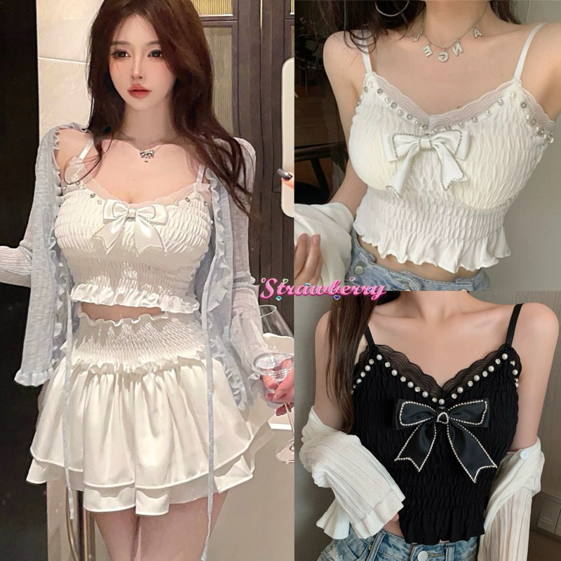 STR พร้อมส่ง ชุดเซ็ทสไตล์เกาหลี ชุด2ชิ้น เสื้อสายเดียวติดโปว์+ กระโปรงสั้น ชุดสีขาว คุณหนู ดูแพง ชุดไปทะเล สำหรับผู้หญิง