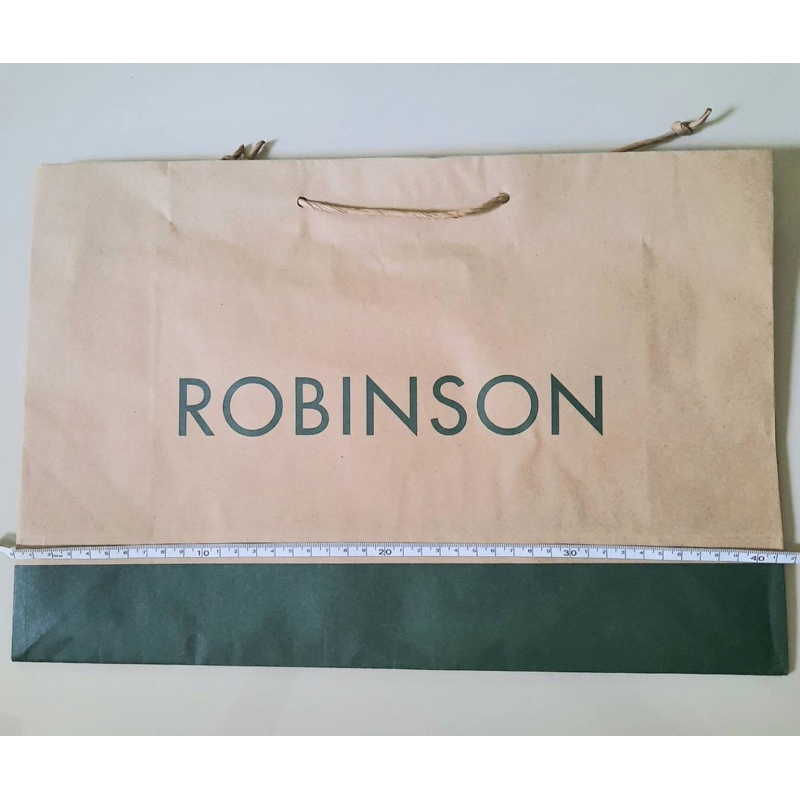 ถุงกระดาษ Robinson ของใหม่ ของแท้100% ใส่ของขวัญ ของฝาก เซอร์ไพรส์ในโอกาศสำคัญ ถุงดีๆเท่ๆเหนียวๆ