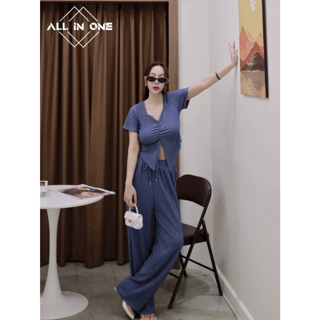 ชุดเซ็ทกางเกง ดีเทลปลายแหลม ผ้าเปลือกไม้ผ่าหน้า เสื้อย่นอก จีบอก แหวกหน้าสุดฮิต มีหลายสีให้เลือก TZ870