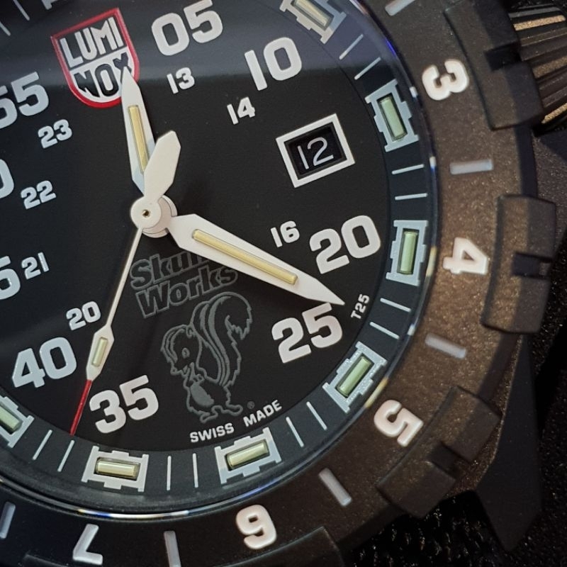 นาฬิกาข้อมือ LUMINOX F-117 NIGHTHAWK x Skunk Works 6440 Heritage รุ่น XA.6442.H.SET