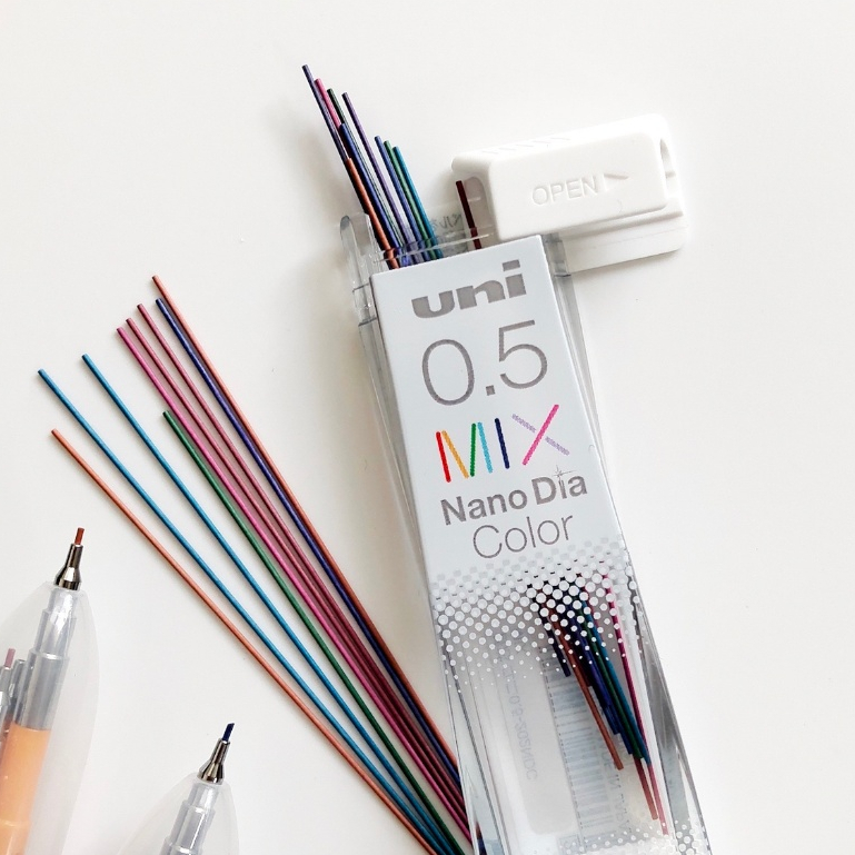 Uni Nano Dia Color Mix 7 สี ไส้ดินสอกด 0.5 มม.ลบได้ สีชมพู/แดง/เขียว/มิ้นต์-น้ําเงิน/น้ําเงิน/ลาเวนเ