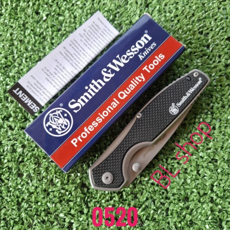 อุปกรณ์เดินป่า มีด มีดพก มีดพับ Smith&Wesson รุ่น 0520 ดำ ใบเลสด้ามดำ