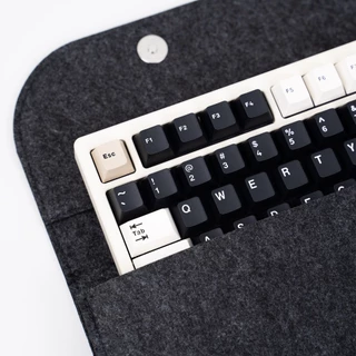 กระเป๋าคีย์บอร์ด ซองผ้า สีดำ สำหรับ Mechanical Keyboard ขนาด 60% 75% TKL 108% ซองผ้าใส่คีย์บอร์ด แม่เหล็ก เชือกรัดกระดุม