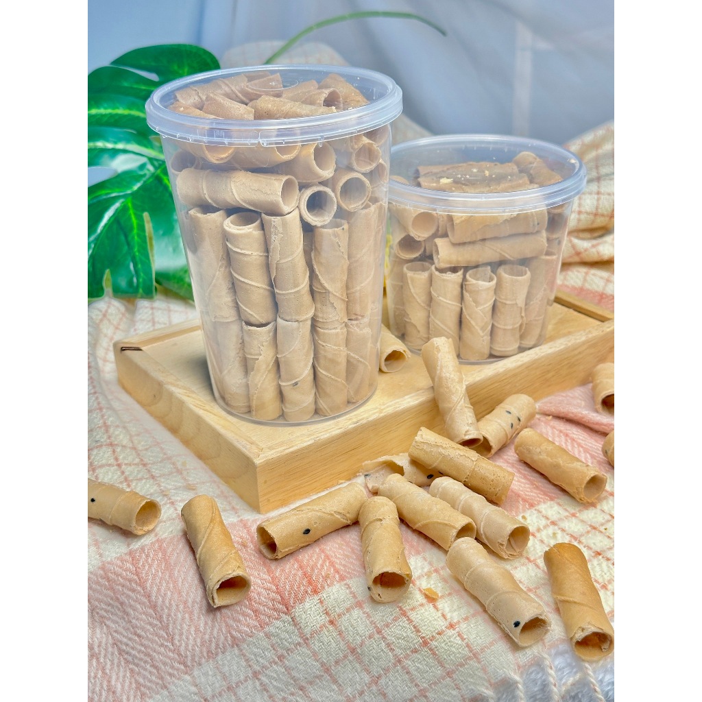 ทองม้วนจิ๋วกรอบ อร่อยพอดีคำ ทองม้วนกะทิสด ทองม้วน ทองม้วนกรอบ ทองม้วนจิ๋ว