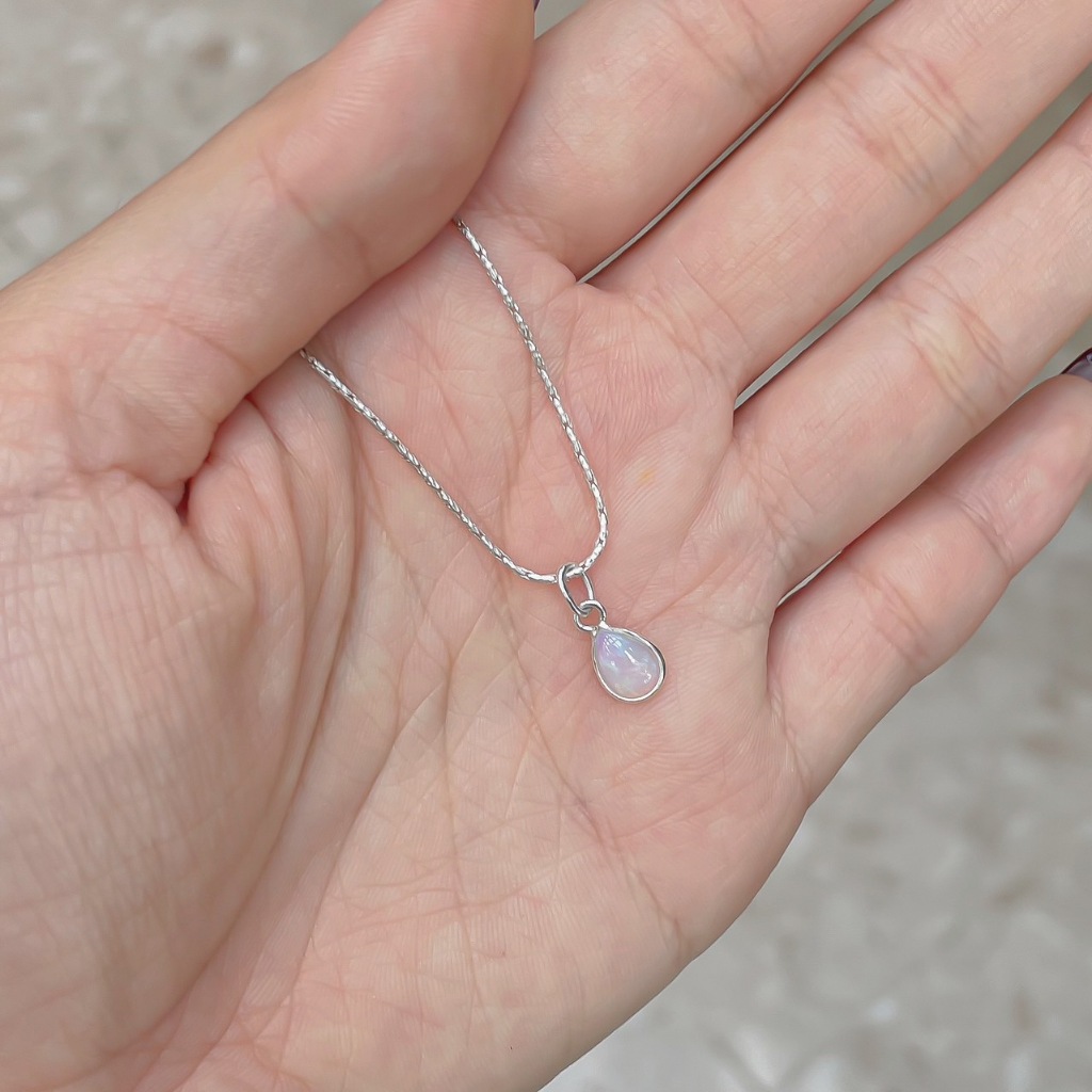SissyJewelry // สร้อยคอเงินแท้ จี้ พลอยหยดน้ำโอปอลแท้ opal pear shape cutting necklace 🎁Free gift box🎁
