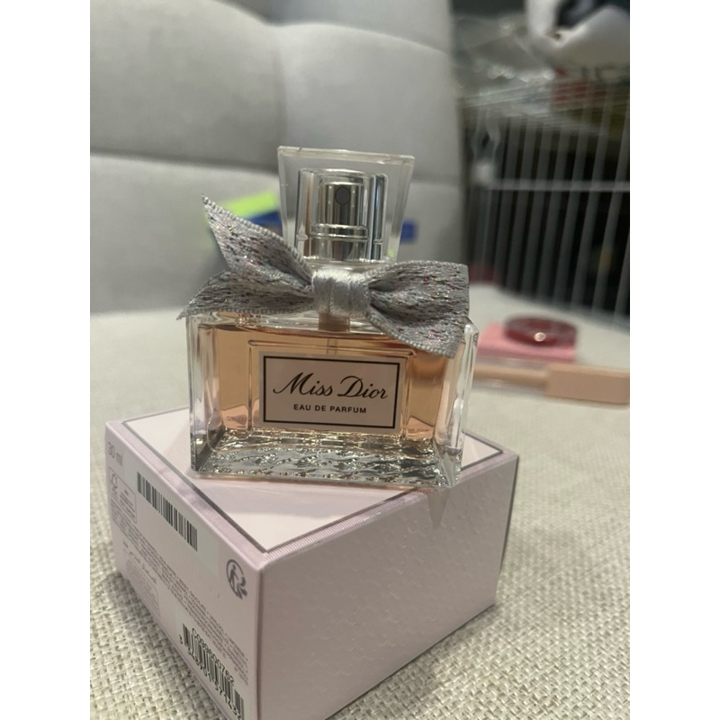 [มีถุงและริบบิ้น แถม jadore 5ml] ส่งต่อ 🎀น้ำหอม miss dior eau de parfum edp 30ml. ของแท้จากช็อป โบว์