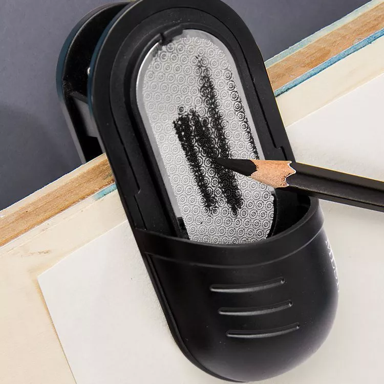ที่ฝนไส้ดินสอ Lead Sharpener 3069 ตะไบเหลาดินสอวาดภาพ เครื่องบดตะกั่วดินสอ Pencile Grinder กบเหลาดินสอ โฟลเดอร์คลิปสปริง
