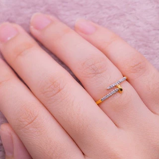 แหวนดีไซส์เก๋ ใส่สวยๆ ตัวเรือนทองแท้ 37.5% (9K) เพชรแท้ SI312