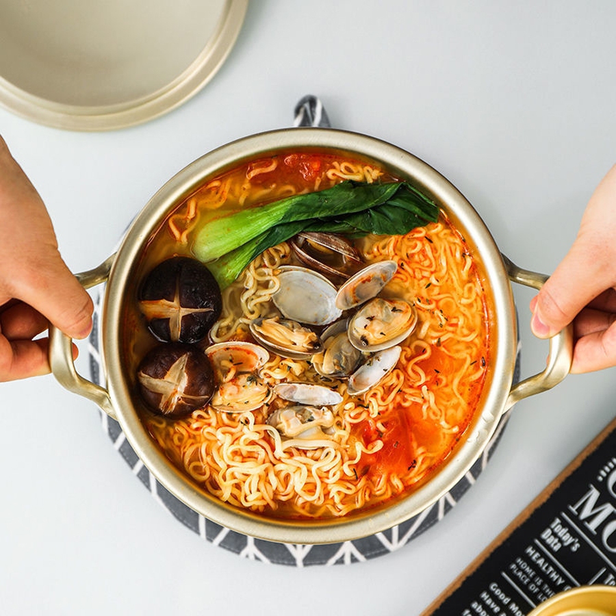 หม้อเกาหลี หม้อทองเหลือง Korean Pot ชุดหม้อเกาหลีไม่เป็นสนิมง่าย หม้อต้มมาม่าเกาหลี 18 20 22 24cm Alechaung coffee - รูปที่ 2