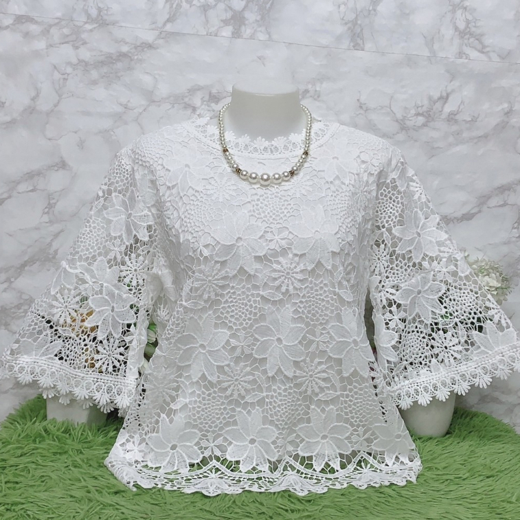 เสื้อลูกไม้สีขาว รอบอก42-44-46/48-52/54-56นิ้ว ลูกไม้ทั้งตัว มีซับใน เสื้อลูกไม้คนแก่ใส่เข้าวัดทำบุญ