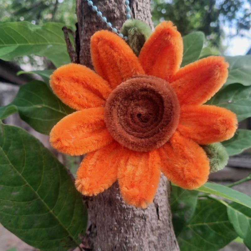 พวงกุญแจขดลวดกำมะหยี่ดอกทานตะวัน